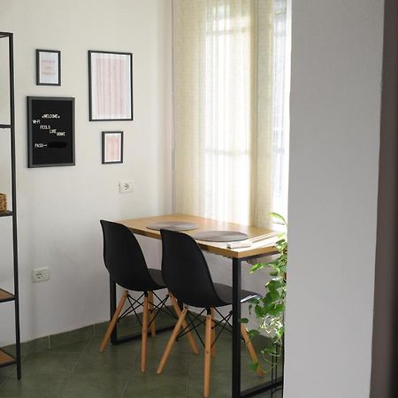Feels Like Home Studio Apartments - Flh Albania ติรานา ภายนอก รูปภาพ
