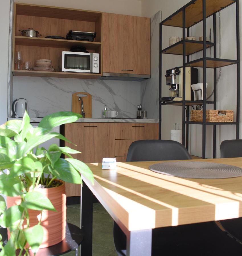 Feels Like Home Studio Apartments - Flh Albania ติรานา ภายนอก รูปภาพ