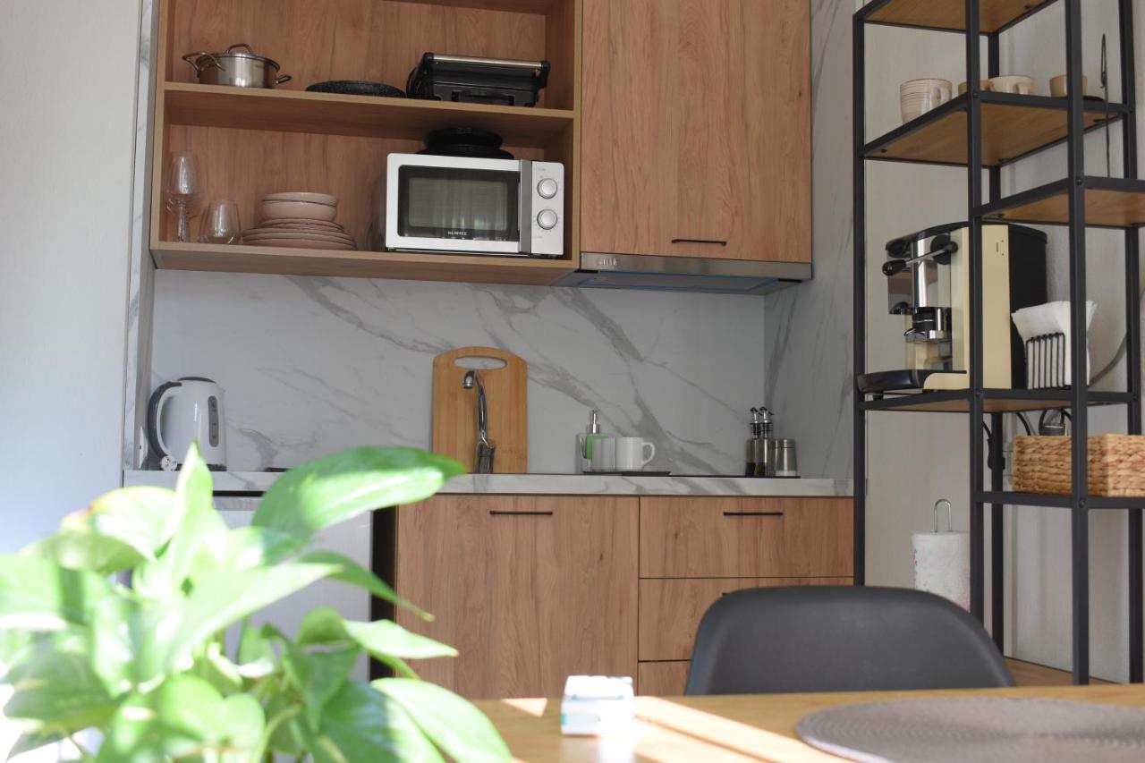 Feels Like Home Studio Apartments - Flh Albania ติรานา ภายนอก รูปภาพ