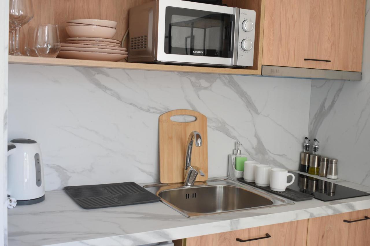 Feels Like Home Studio Apartments - Flh Albania ติรานา ภายนอก รูปภาพ