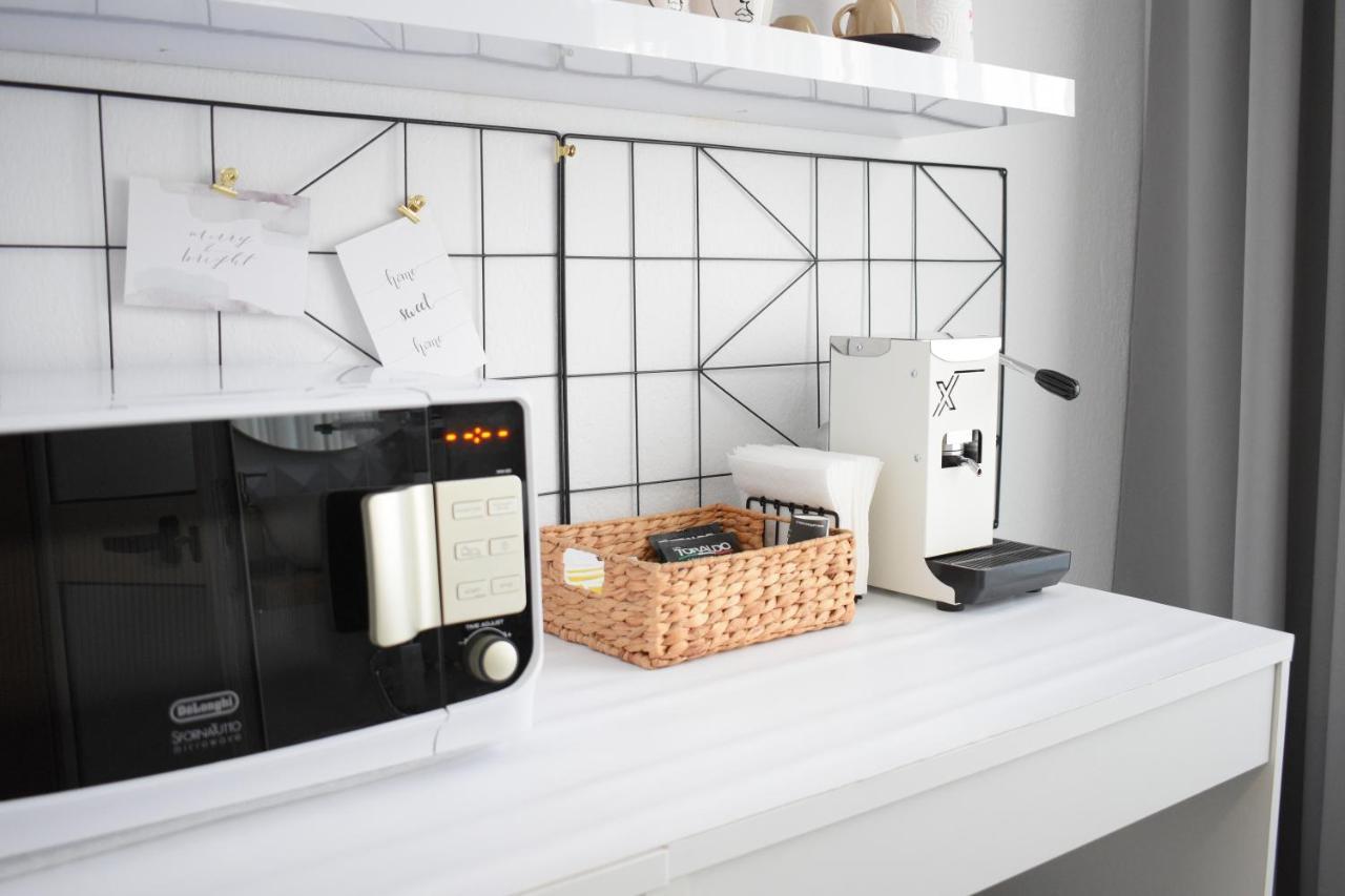 Feels Like Home Studio Apartments - Flh Albania ติรานา ภายนอก รูปภาพ